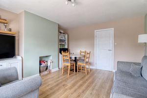 Lounge/Diner- click for photo gallery